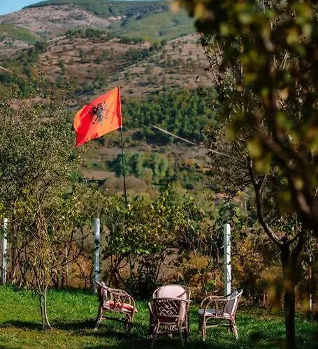 Mountain In Zall Dardhe Vakantiehuis Peshkopi